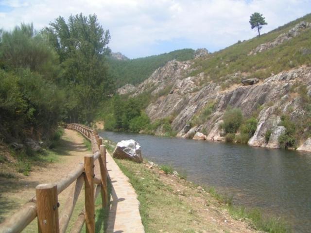 Apartamentos Rurales Candela Cañamero Esterno foto